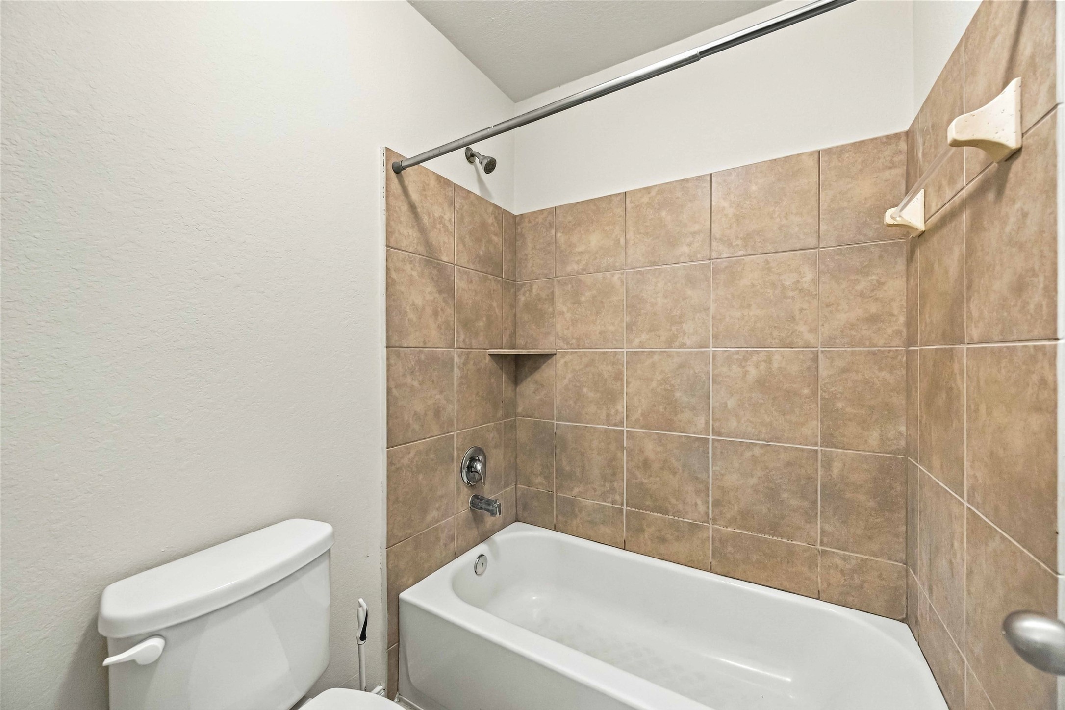 7402 Fox Cove Trail Property Photo 15