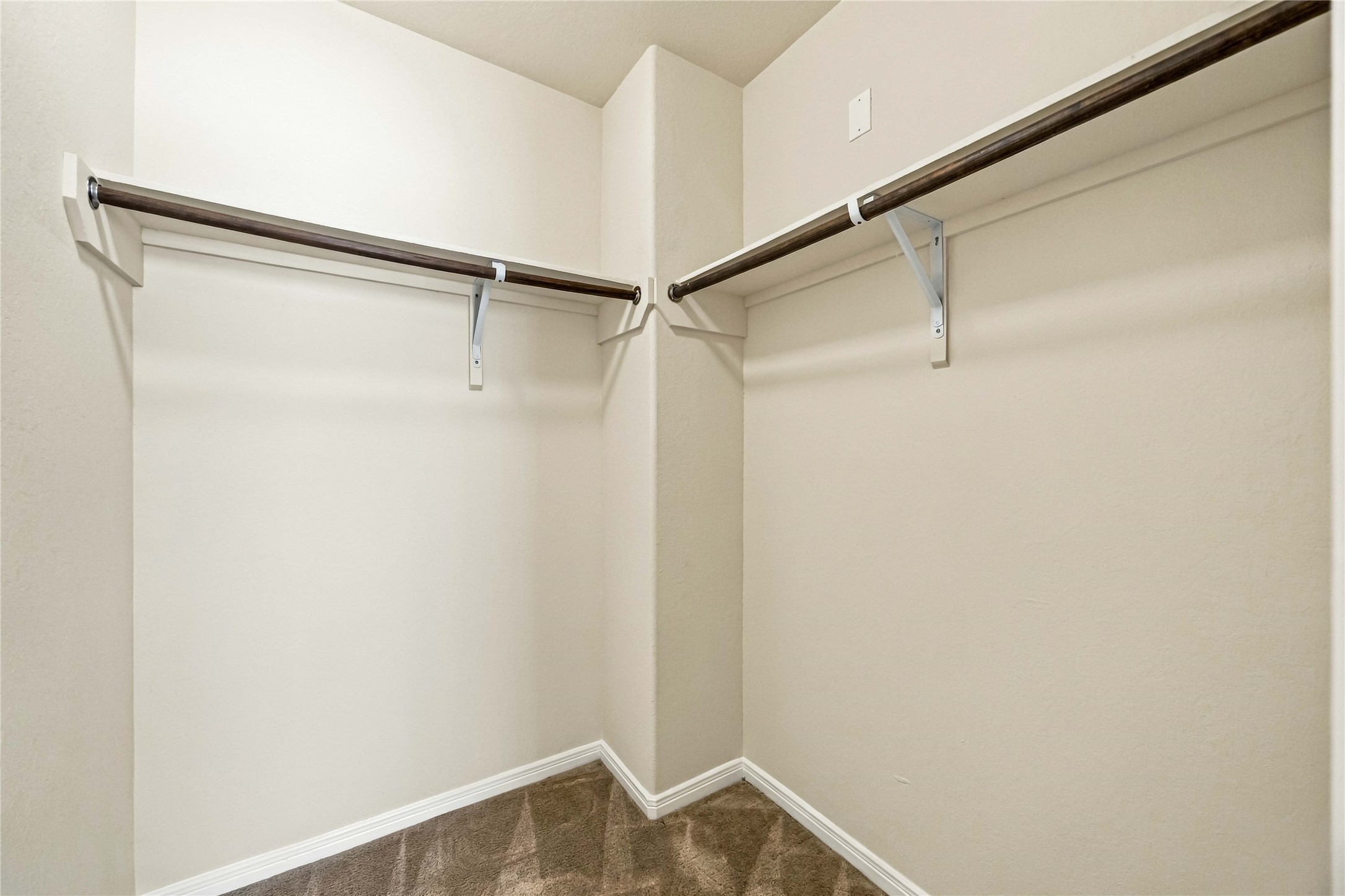 7402 Fox Cove Trail Property Photo 22