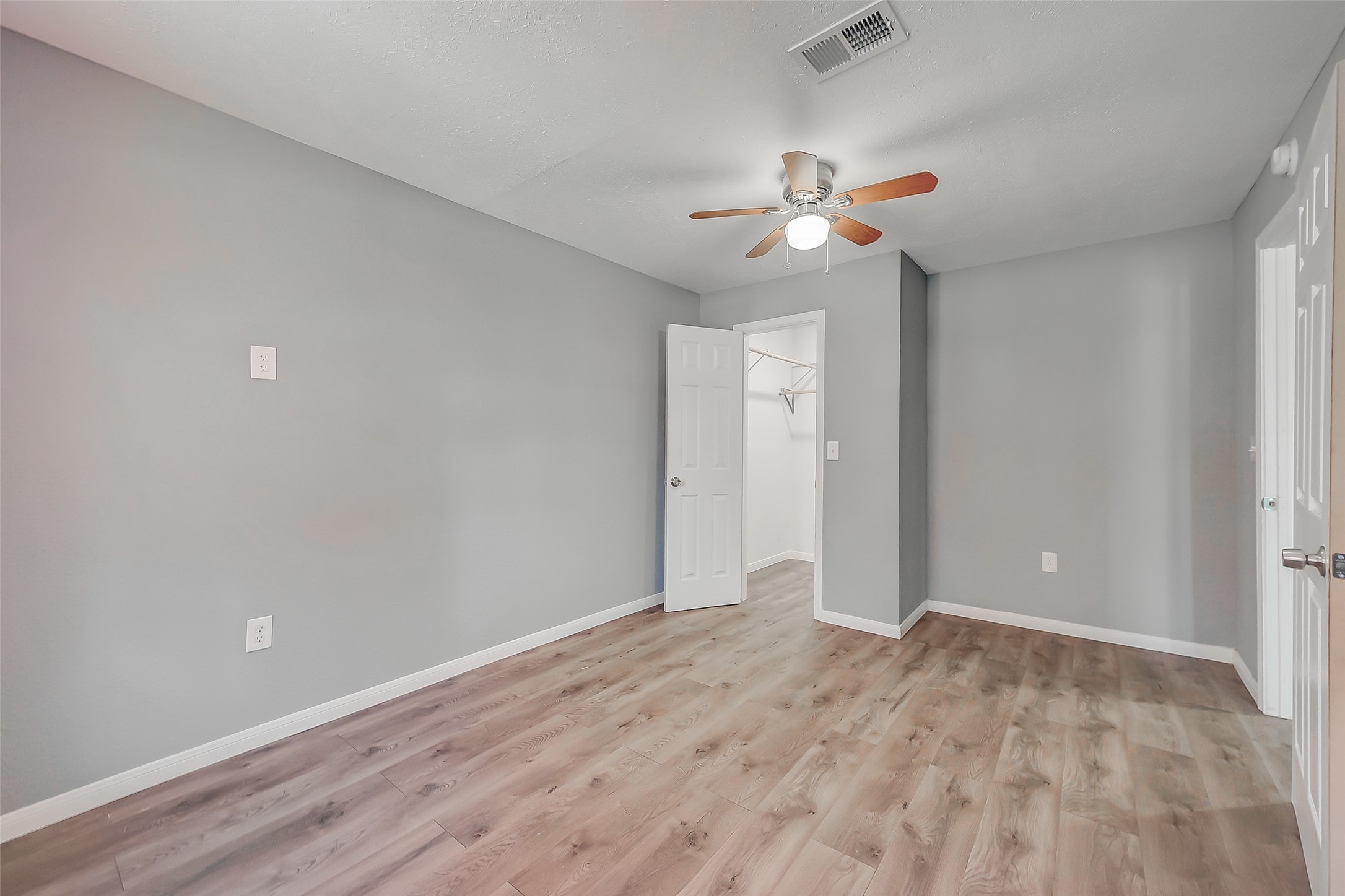 6823 Goforth Street Property Photo 25