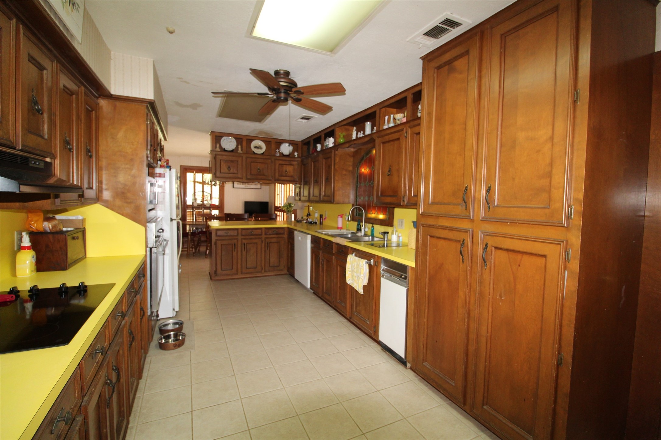 32226 Divot Drive Property Photo 10
