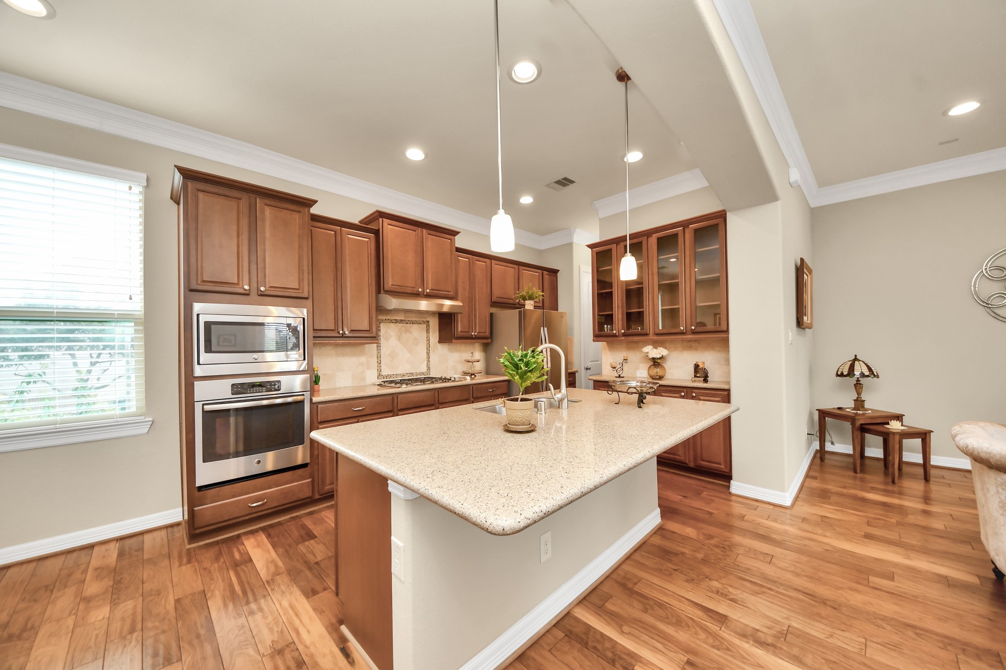 12255 Oxford Crescent Circle Property Photo