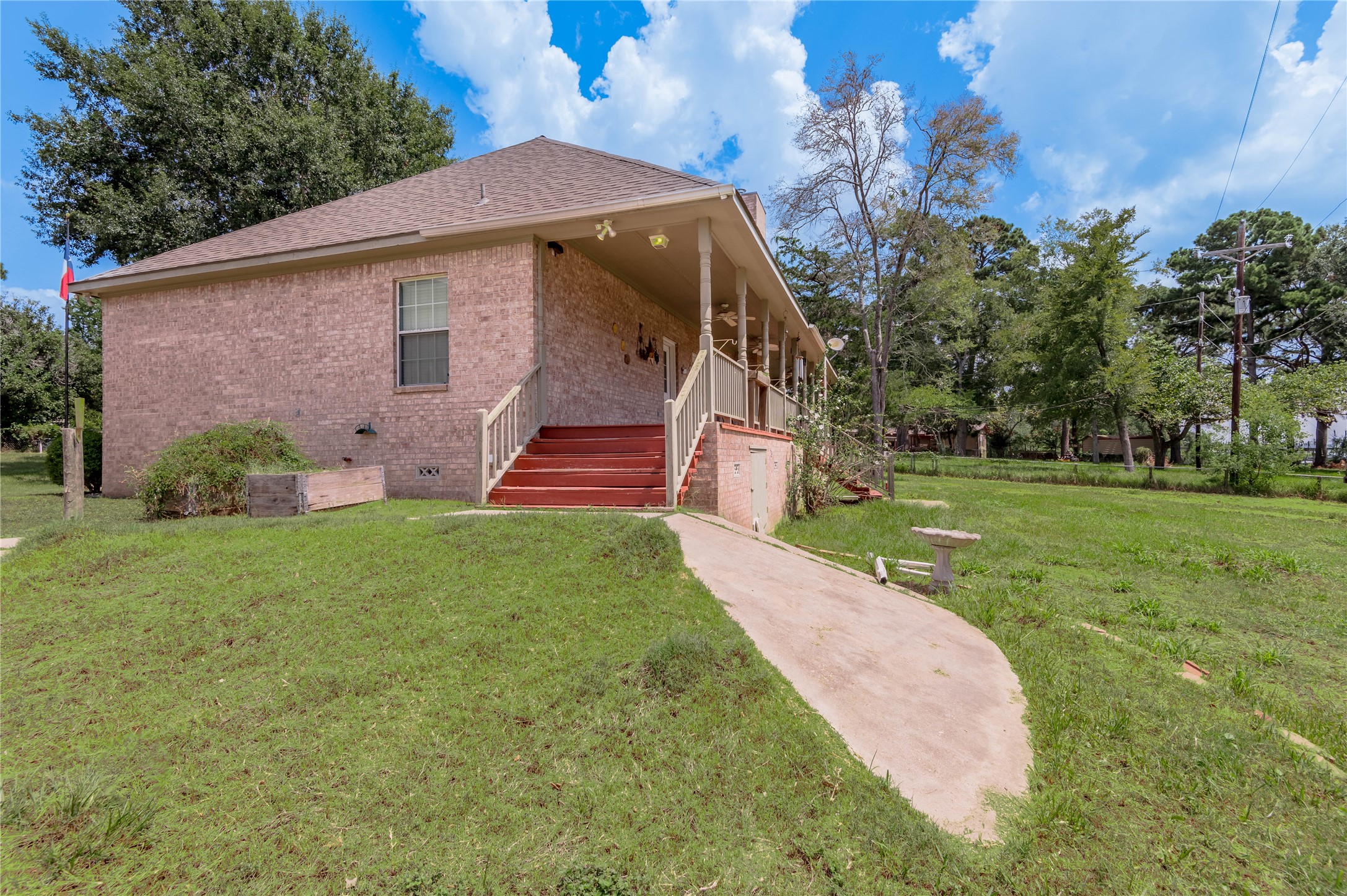 206 Lake Front Drive Property Photo 38