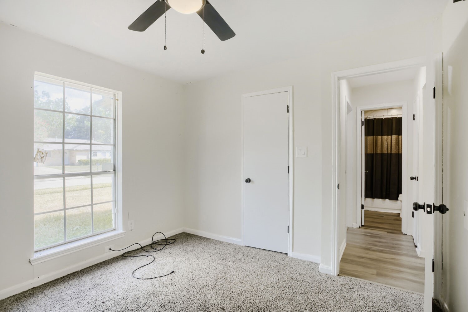 5207 Castlecreek Lane Property Photo 17