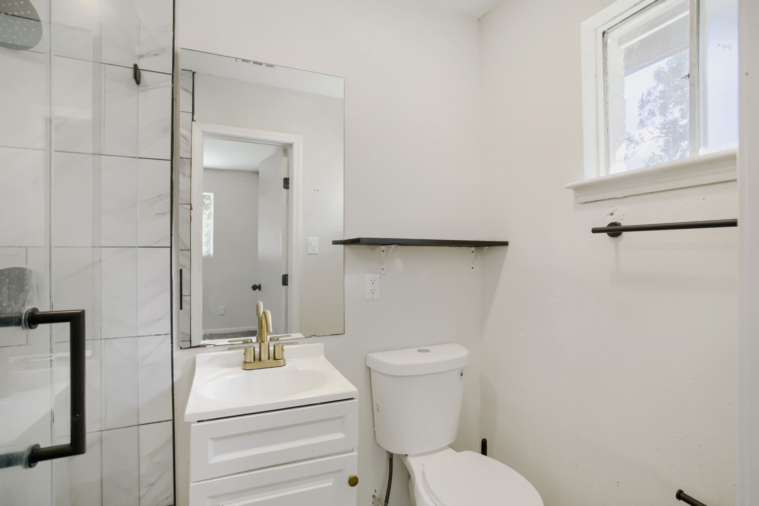 5207 Castlecreek Lane Property Photo 19