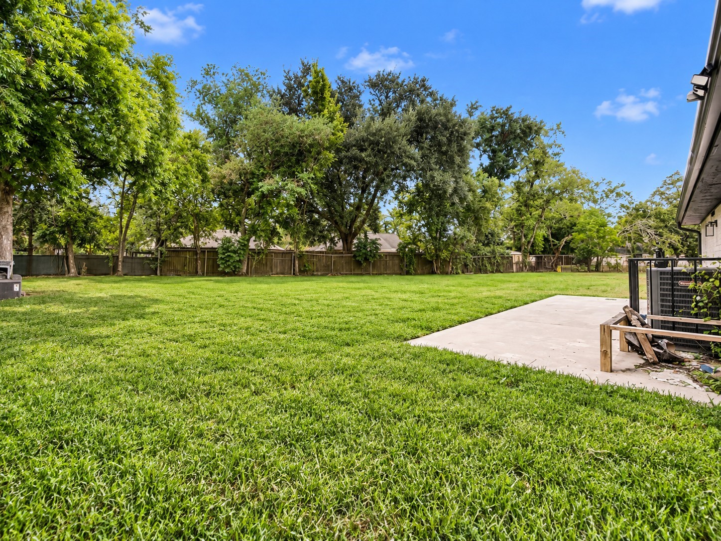 5207 Castlecreek Lane Property Photo 24