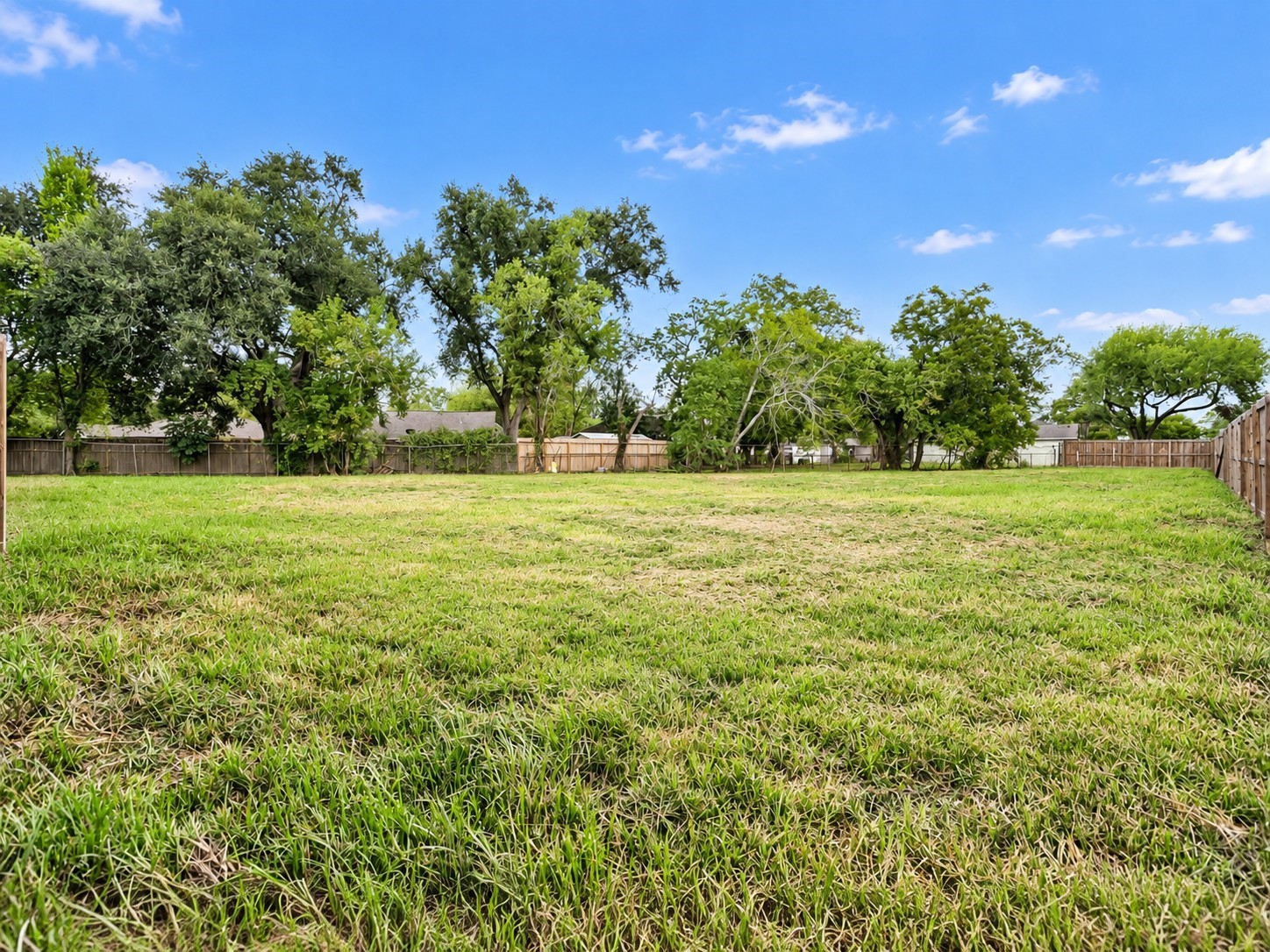 5207 Castlecreek Lane Property Photo 28
