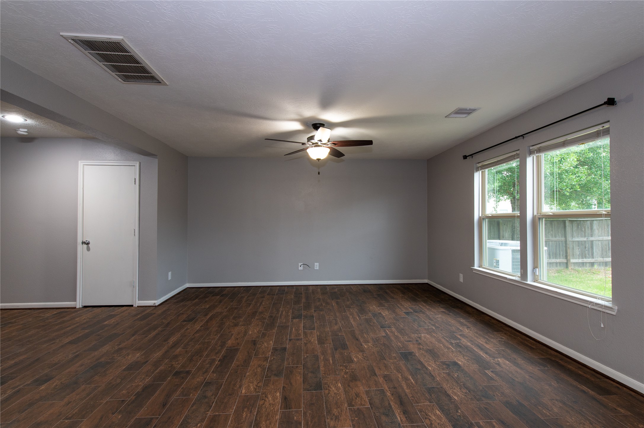 2562 Skyview Point Drive Property Photo 10