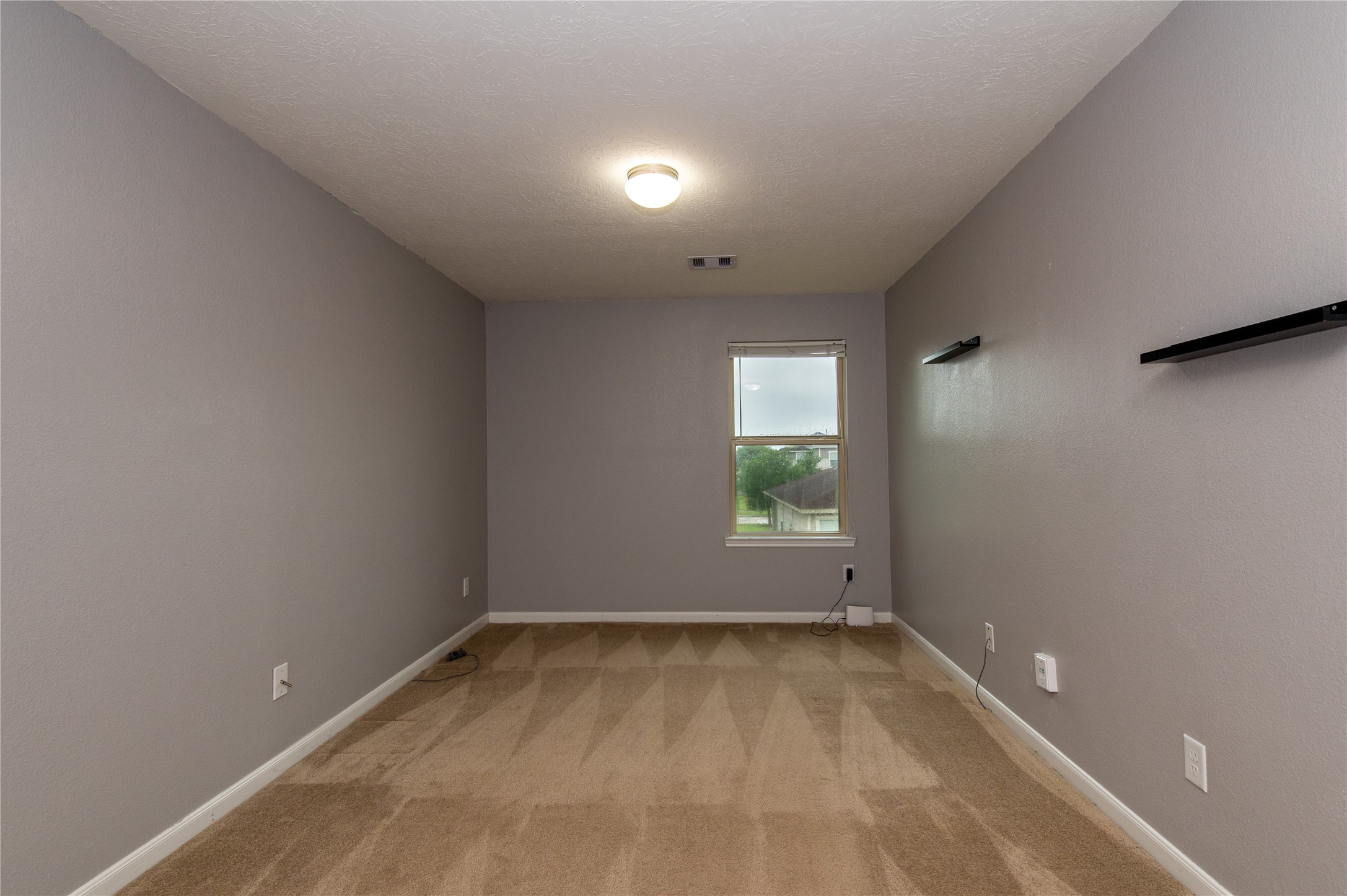 2562 Skyview Point Drive Property Photo 16