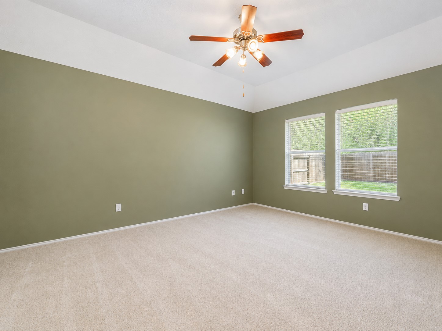 136 Easton Glen Lane Property Photo 7