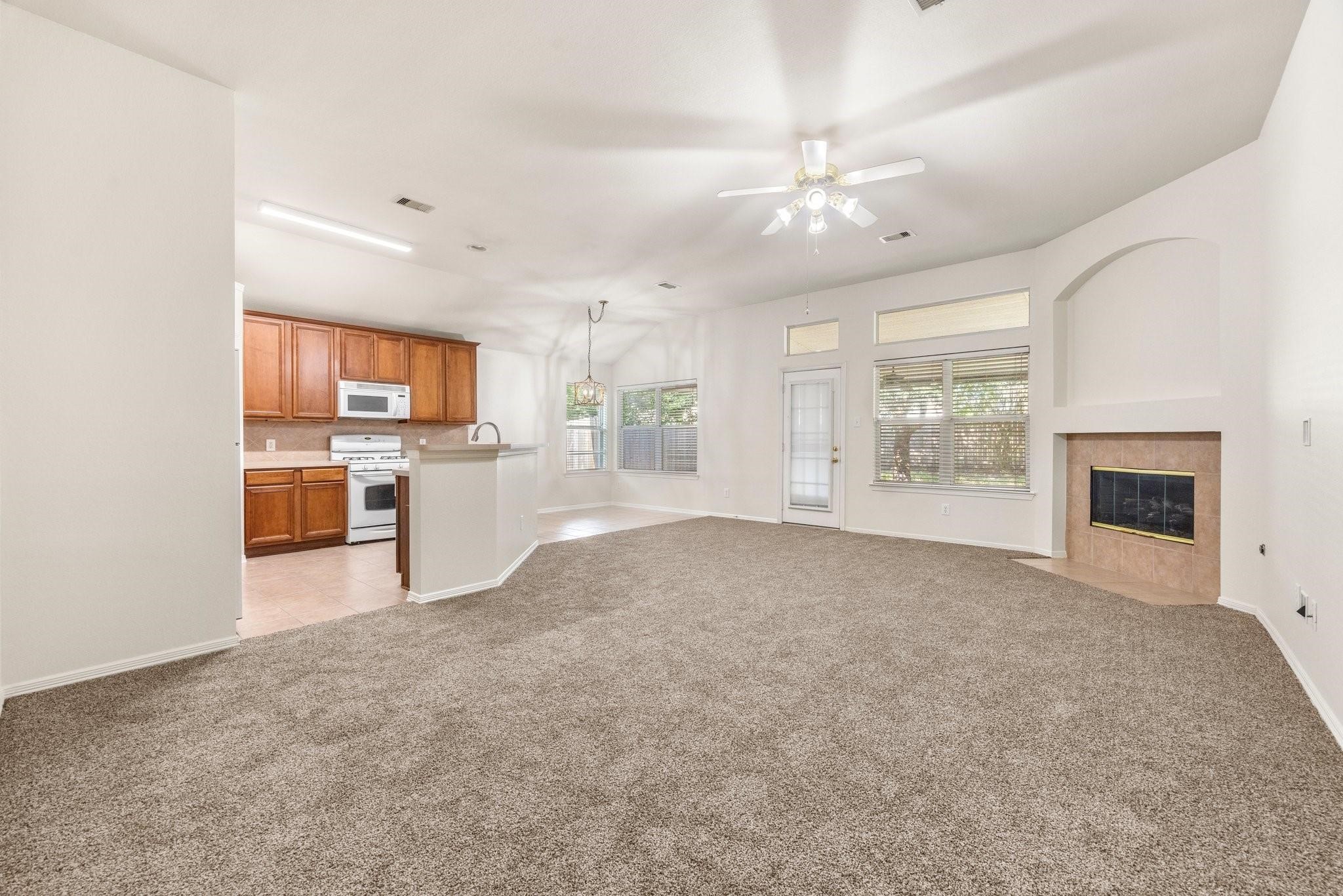 7815 Mary Katheryns Crossing Property Photo 4