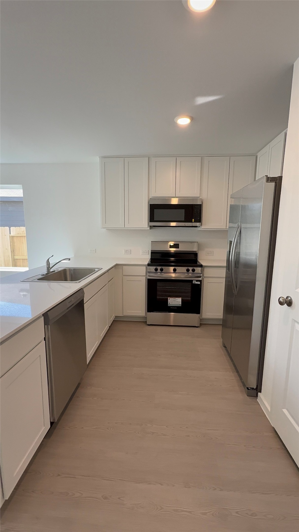 16262 Bergara Bend Drive Property Photo 9