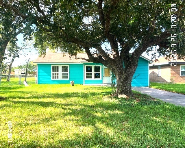 1713 N Avenue H Property Photo 1