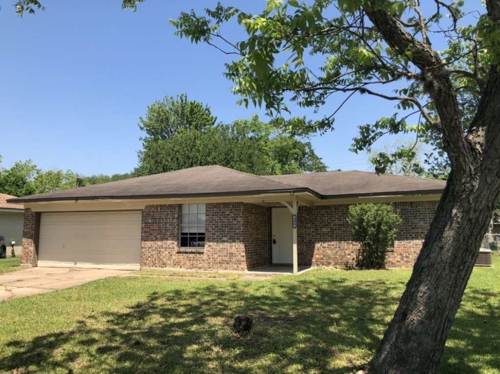 406 Wisteria Street Property Photo 1