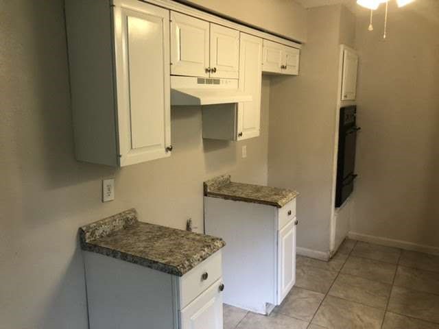 406 Wisteria Street Property Photo 6