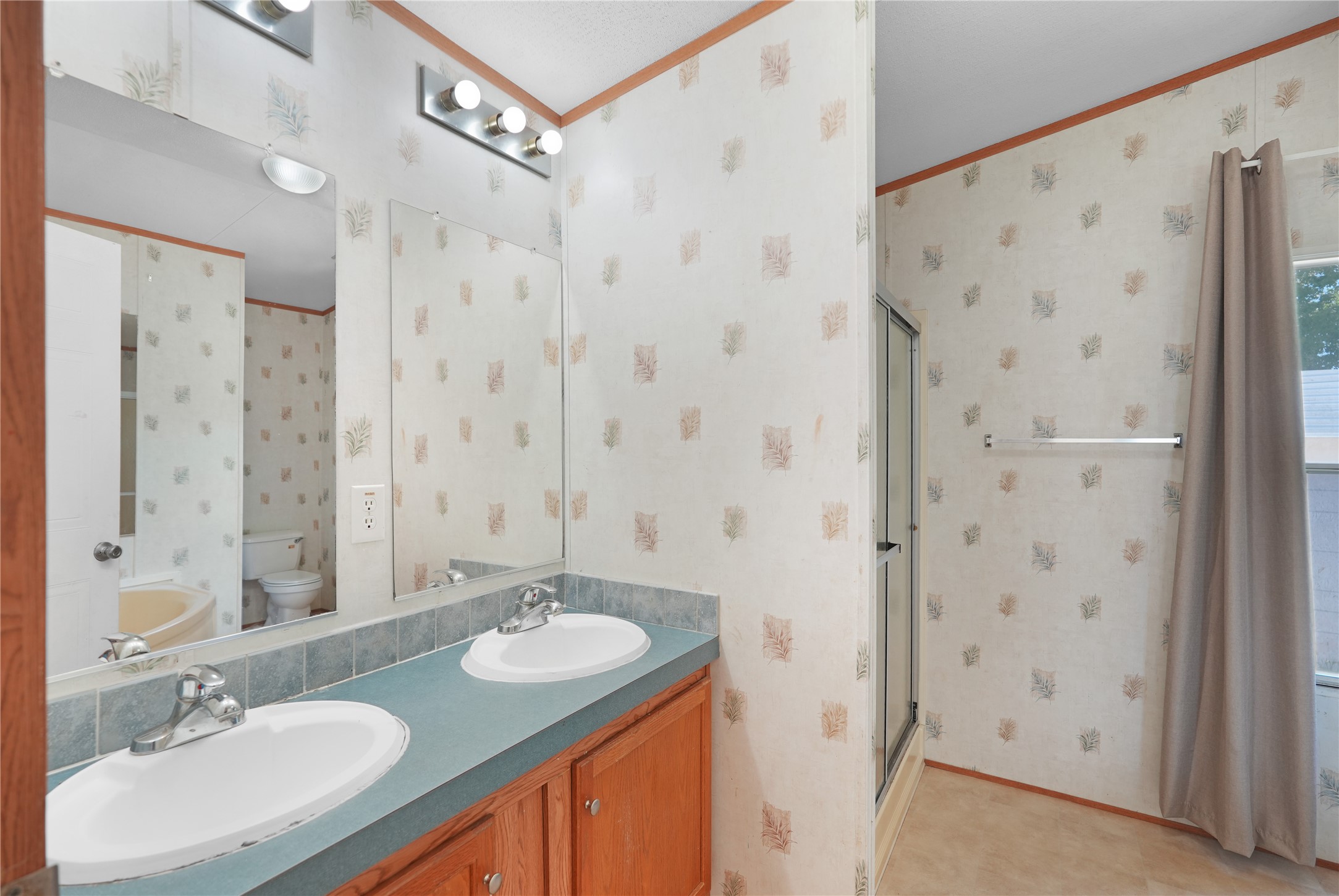 639 Reuben White Drive Property Photo 13