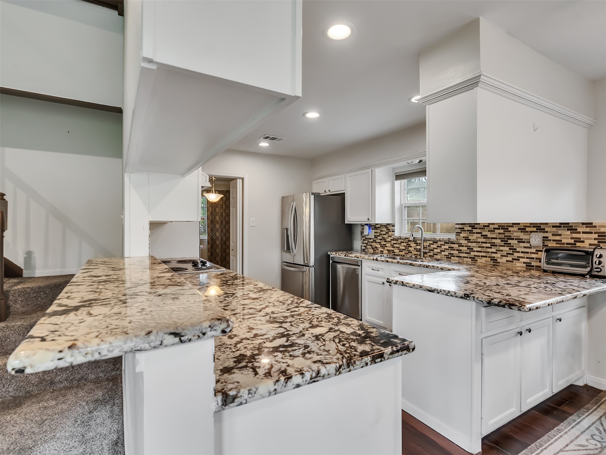 3017 Inwood Drive Property Photo 18