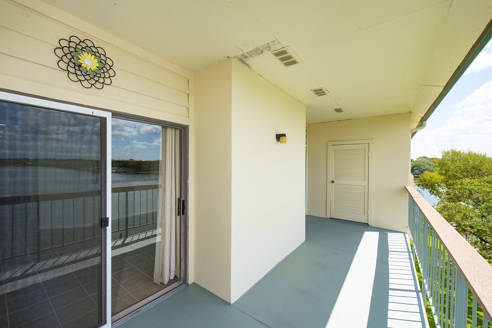 18809 Egret Bay Boulevard 127 Property Photo 2