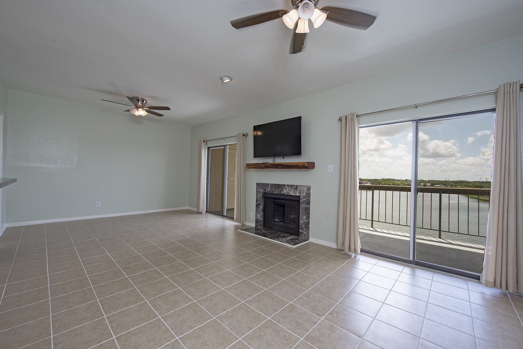 18809 Egret Bay Boulevard 127 Property Photo 12