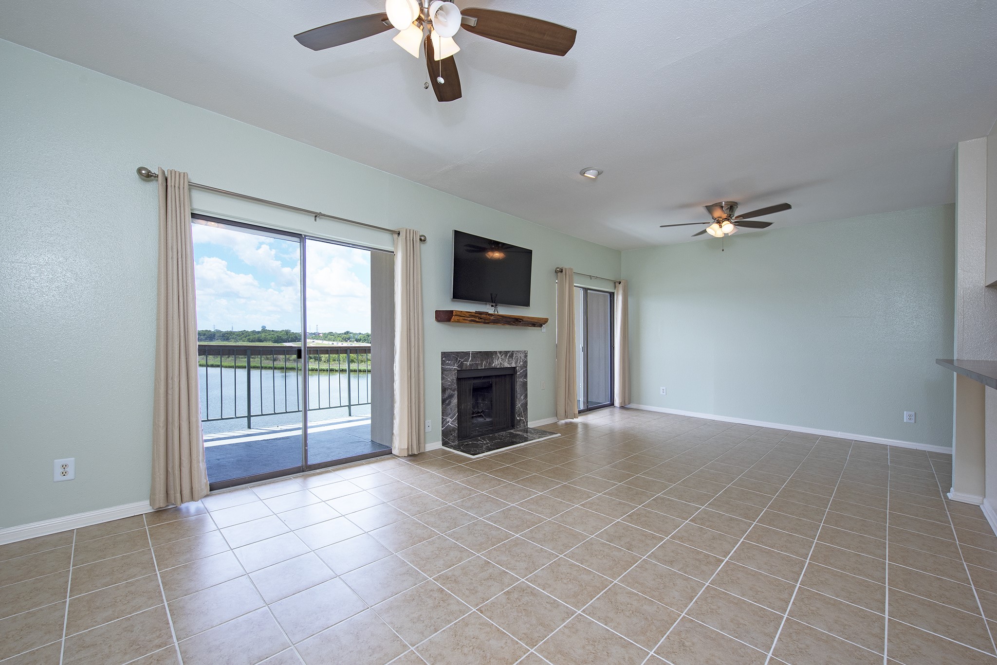 18809 Egret Bay Boulevard 127 Property Photo 13