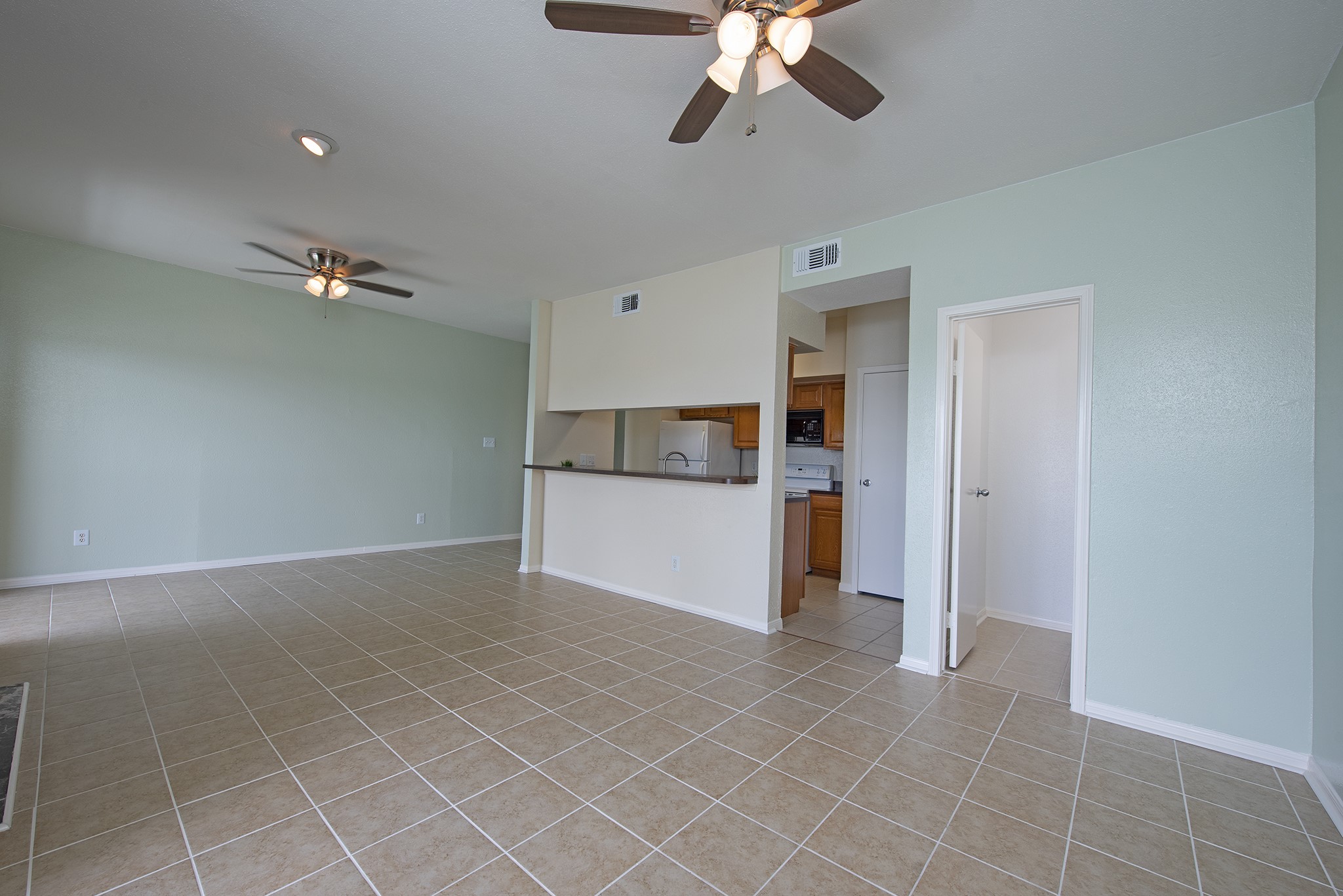 18809 Egret Bay Boulevard 127 Property Photo 18