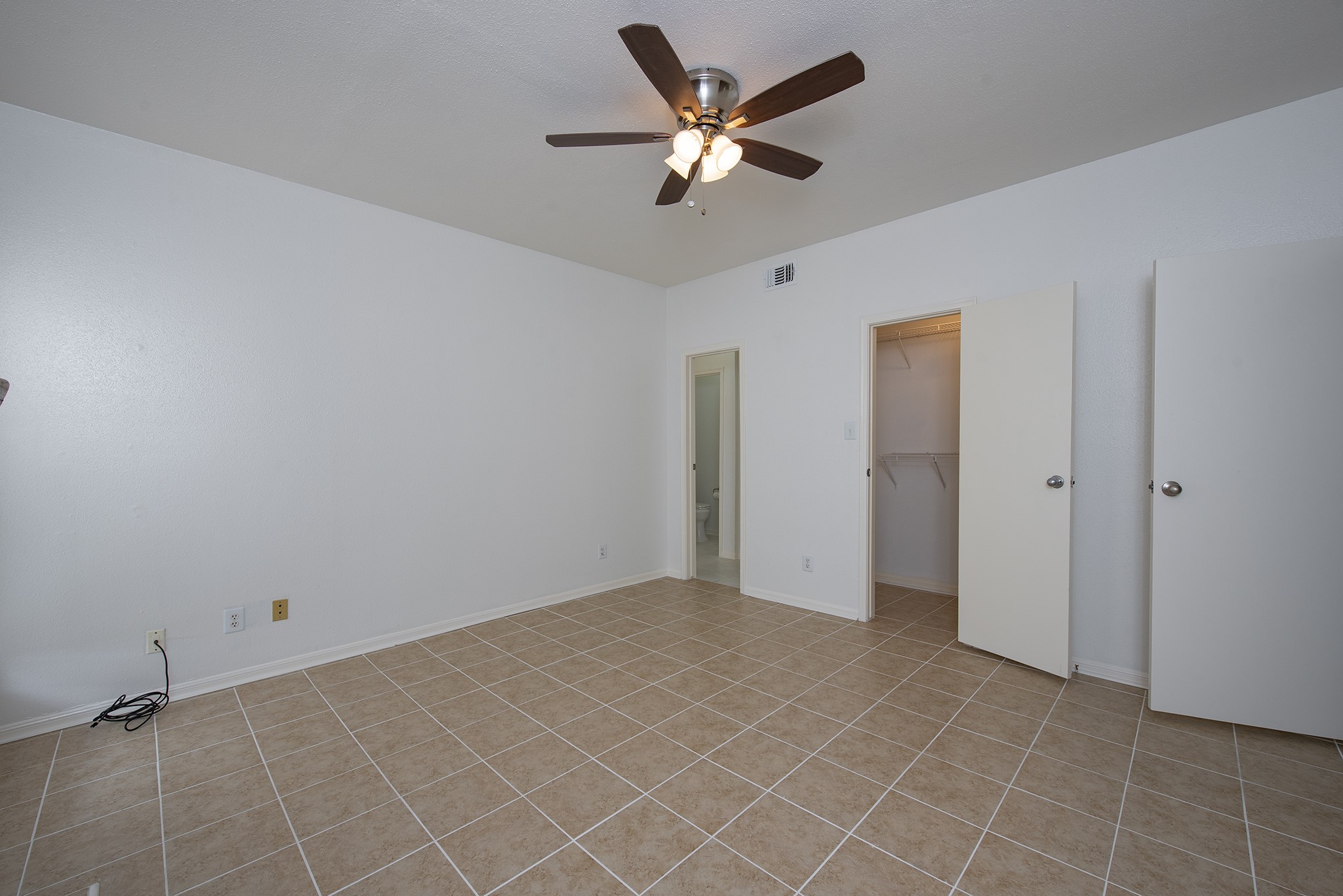 18809 Egret Bay Boulevard 127 Property Photo 31