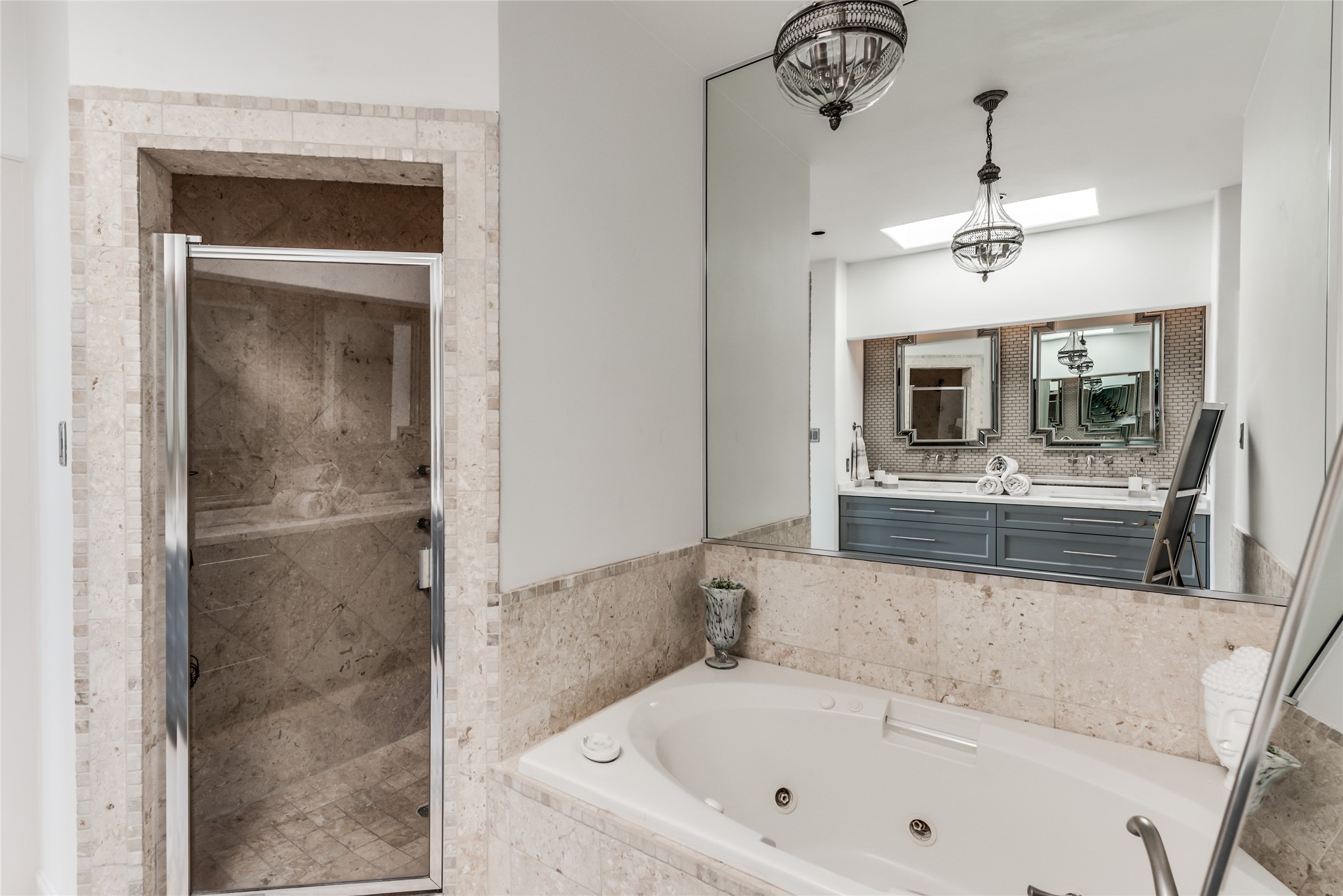 2108 Driscoll Street Property Photo 44