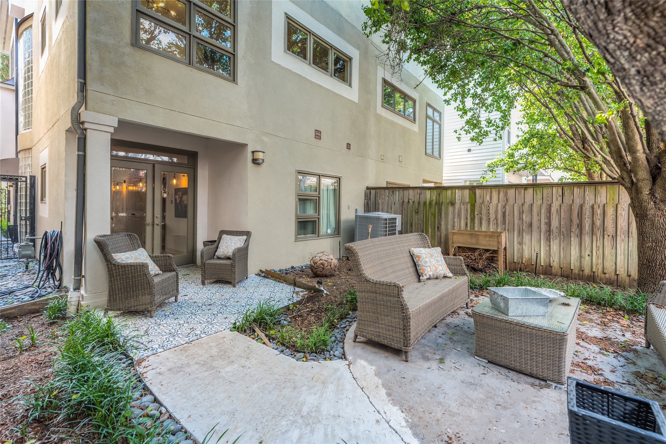 2108 Driscoll Street Property Photo 46