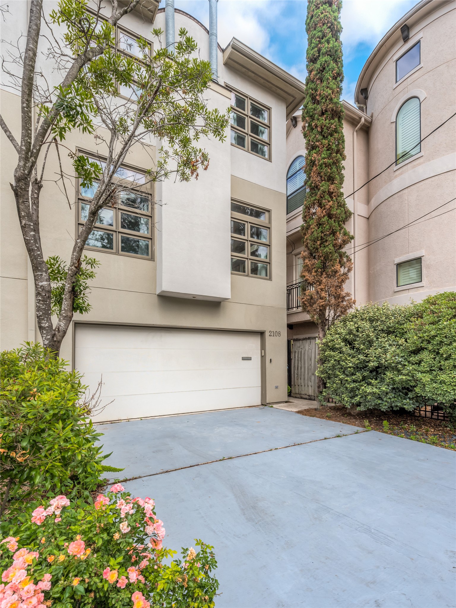 2108 Driscoll Street Property Photo 49