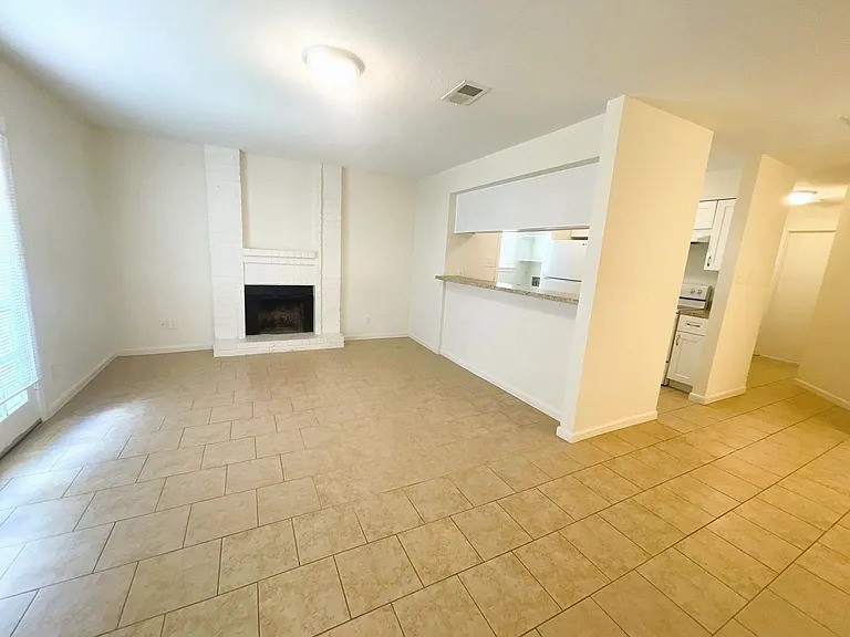 1307 Brenda Lane Property Photo 4