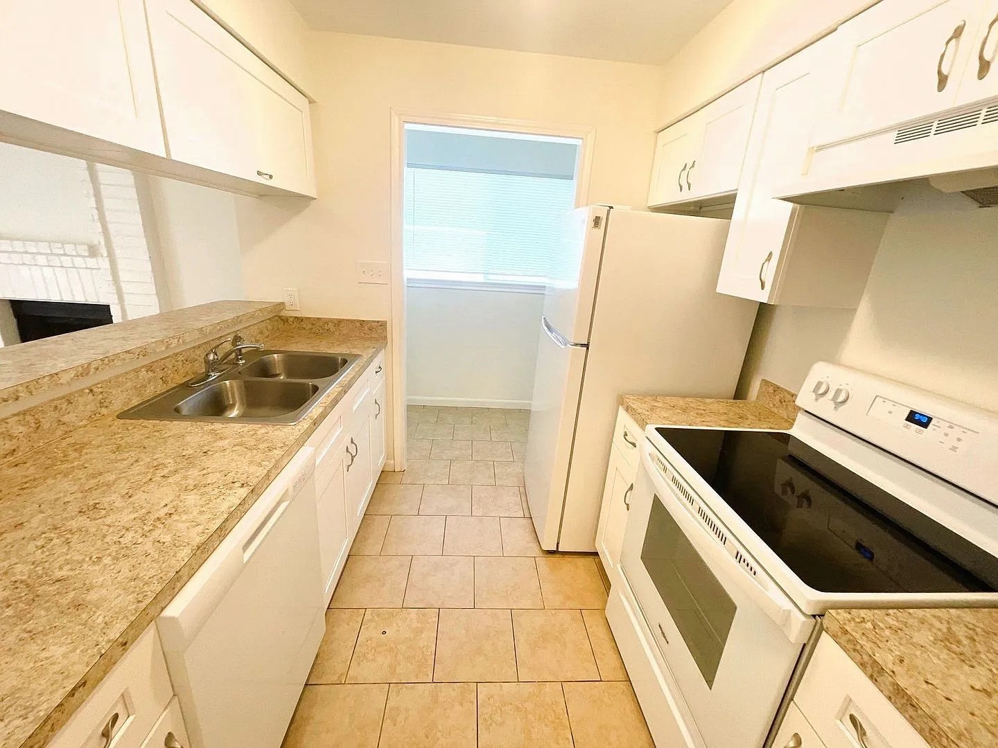 1307 Brenda Lane Property Photo 6