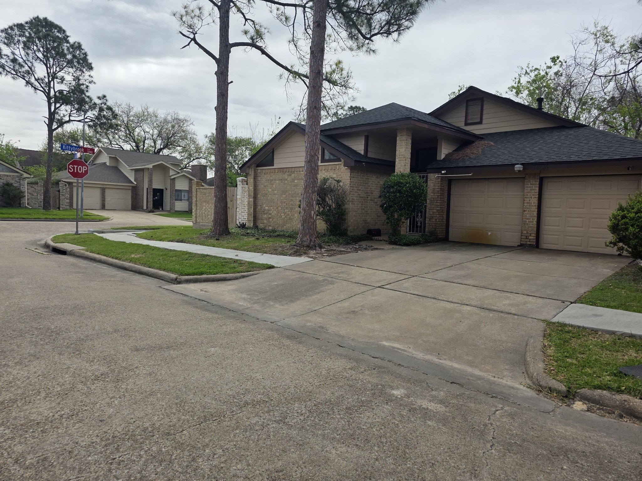 7803 La Rochelle Circle Property Photo 8