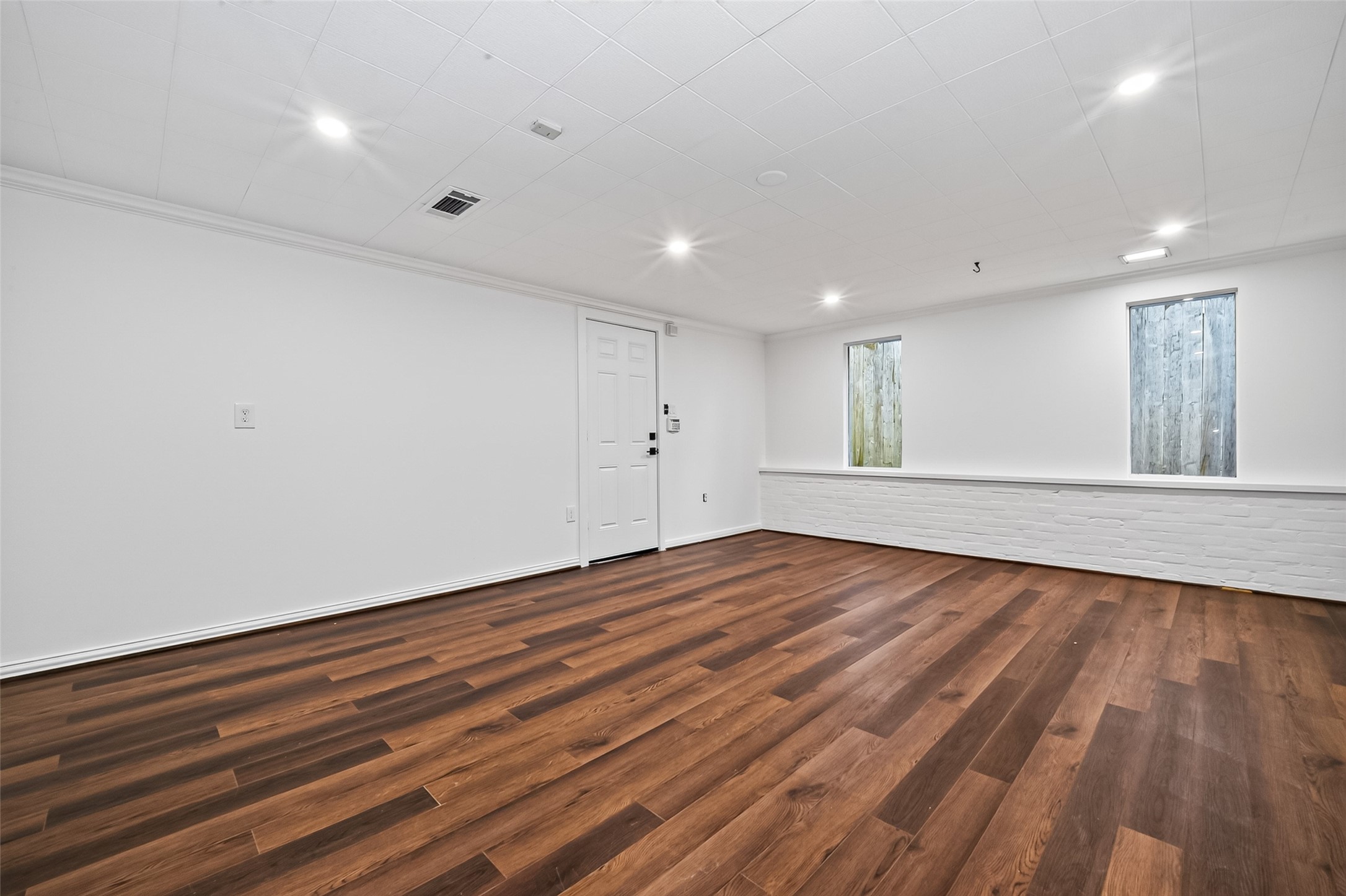 3731 Drake Street Property Photo 14