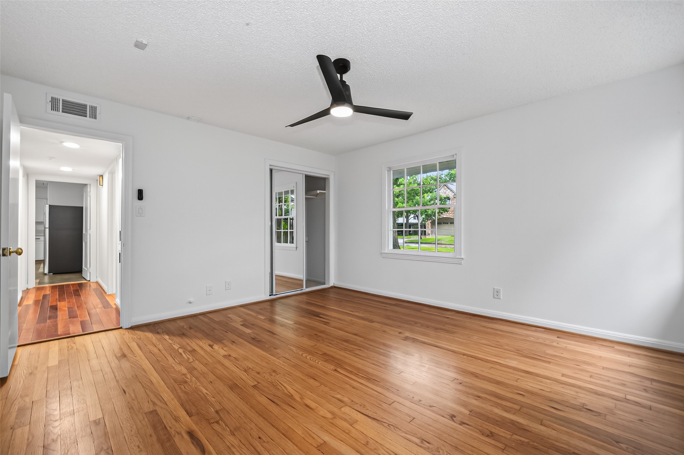 3731 Drake Street Property Photo 25