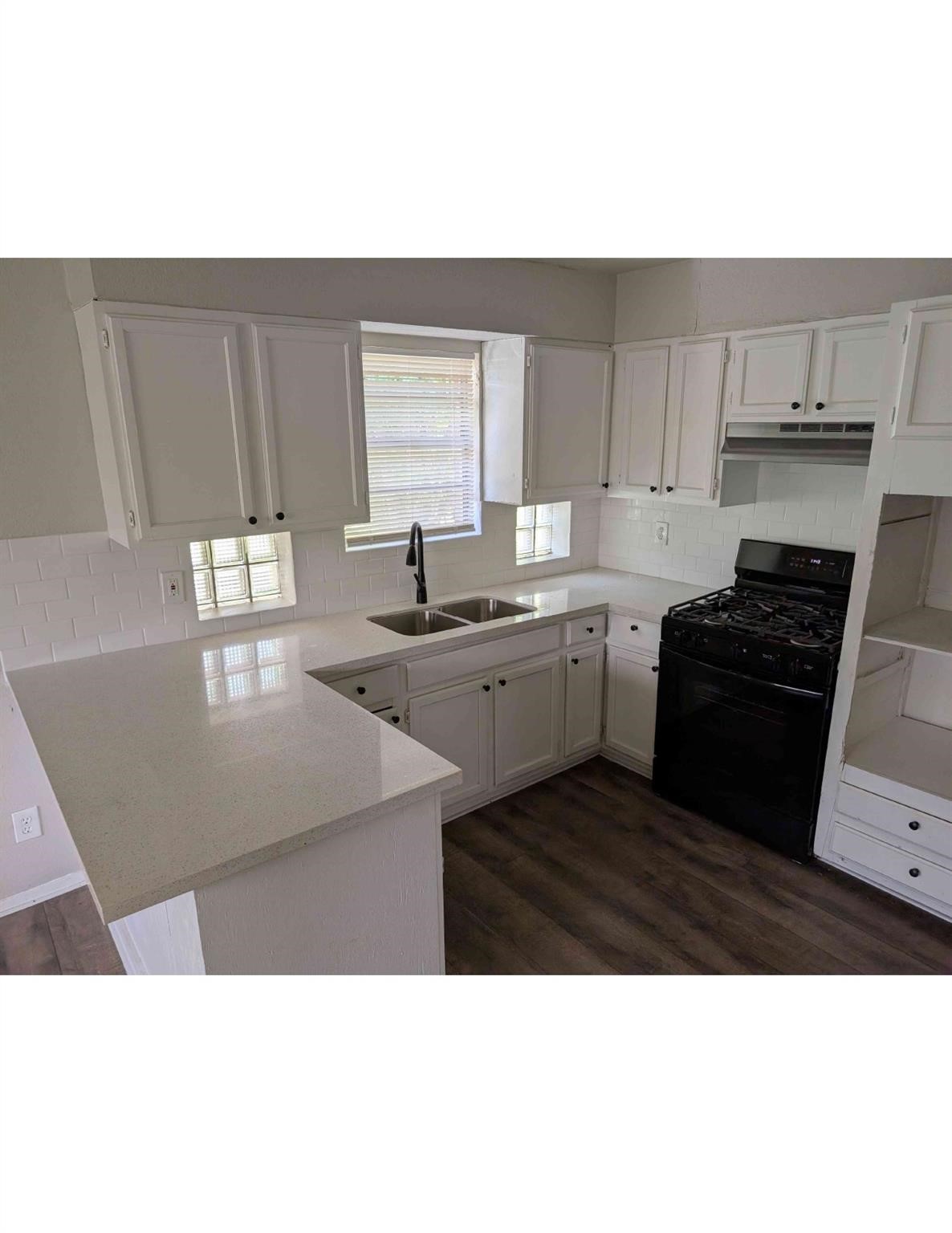 5207 Rue Street Property Photo 7