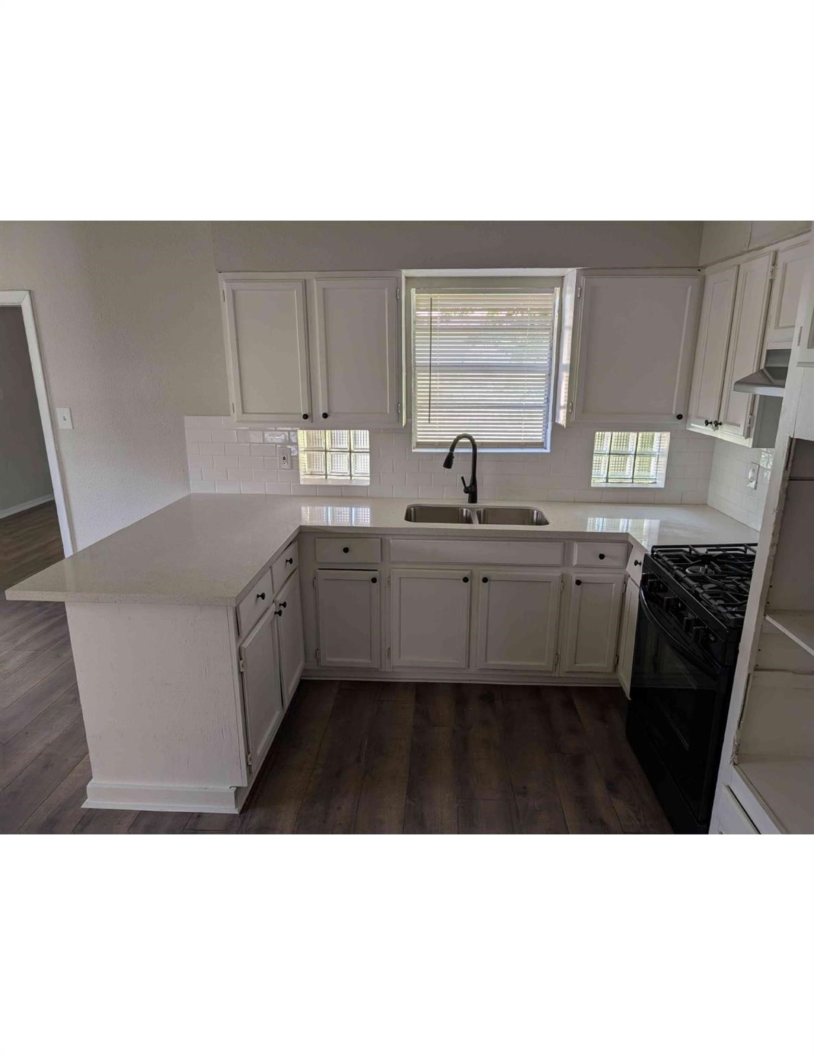 5207 Rue Street Property Photo 8