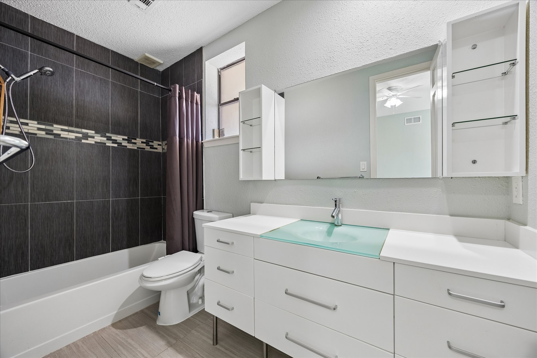 1605 Potomac Drive E Property Photo 9