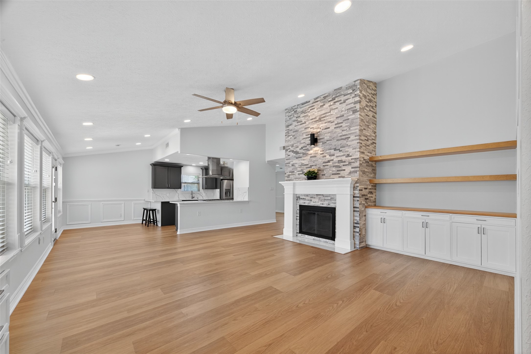 9906 Sageglow Drive Property Photo 12