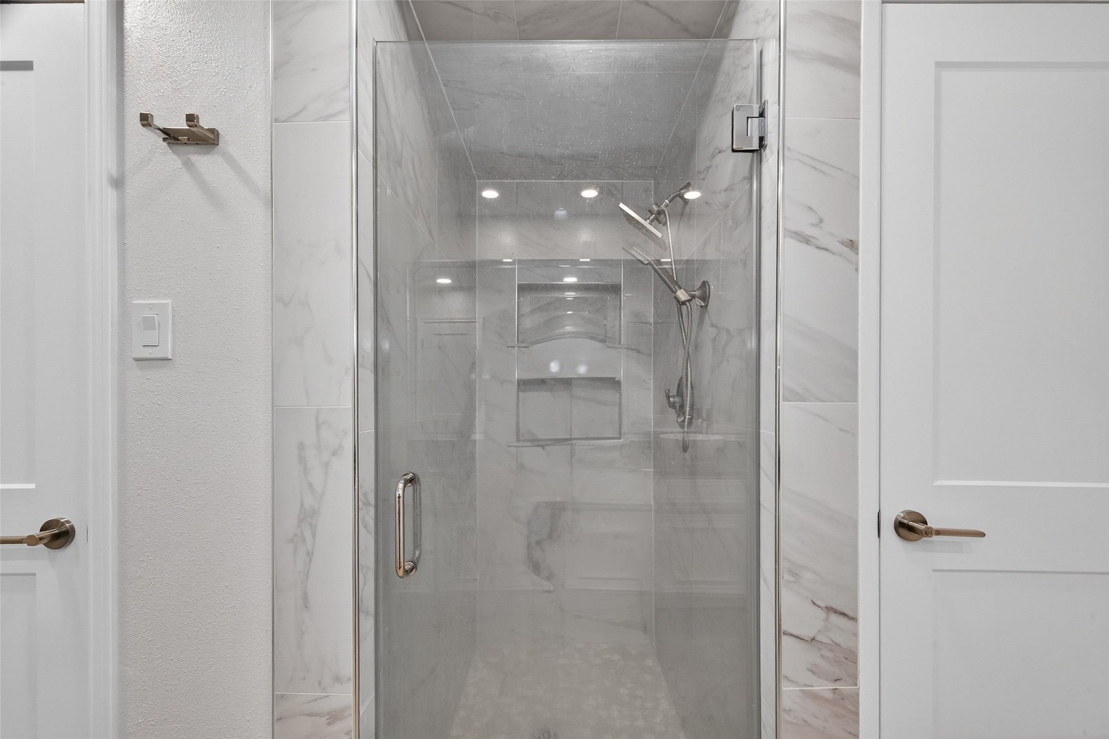 9906 Sageglow Drive Property Photo 23
