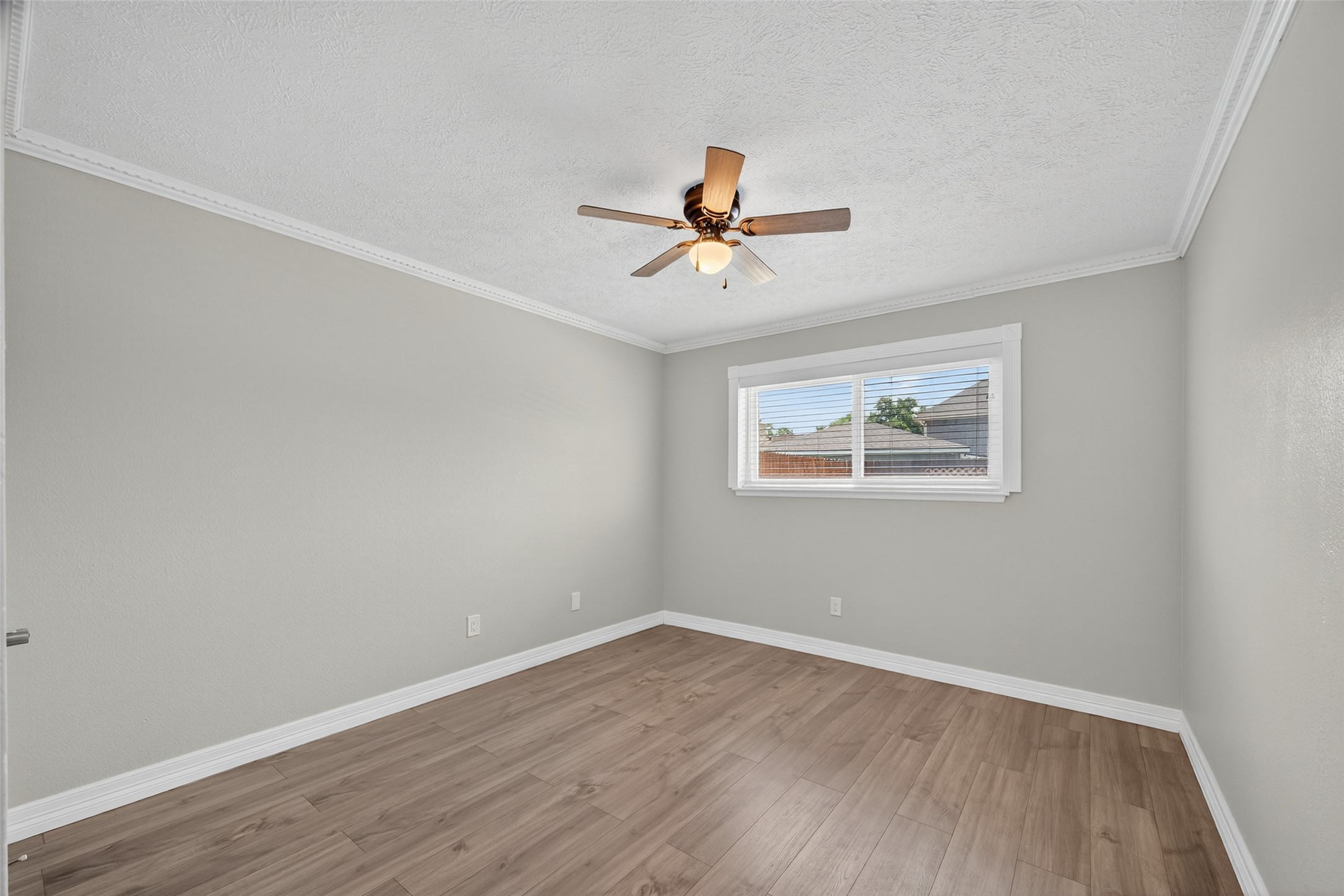 9906 Sageglow Drive Property Photo 27