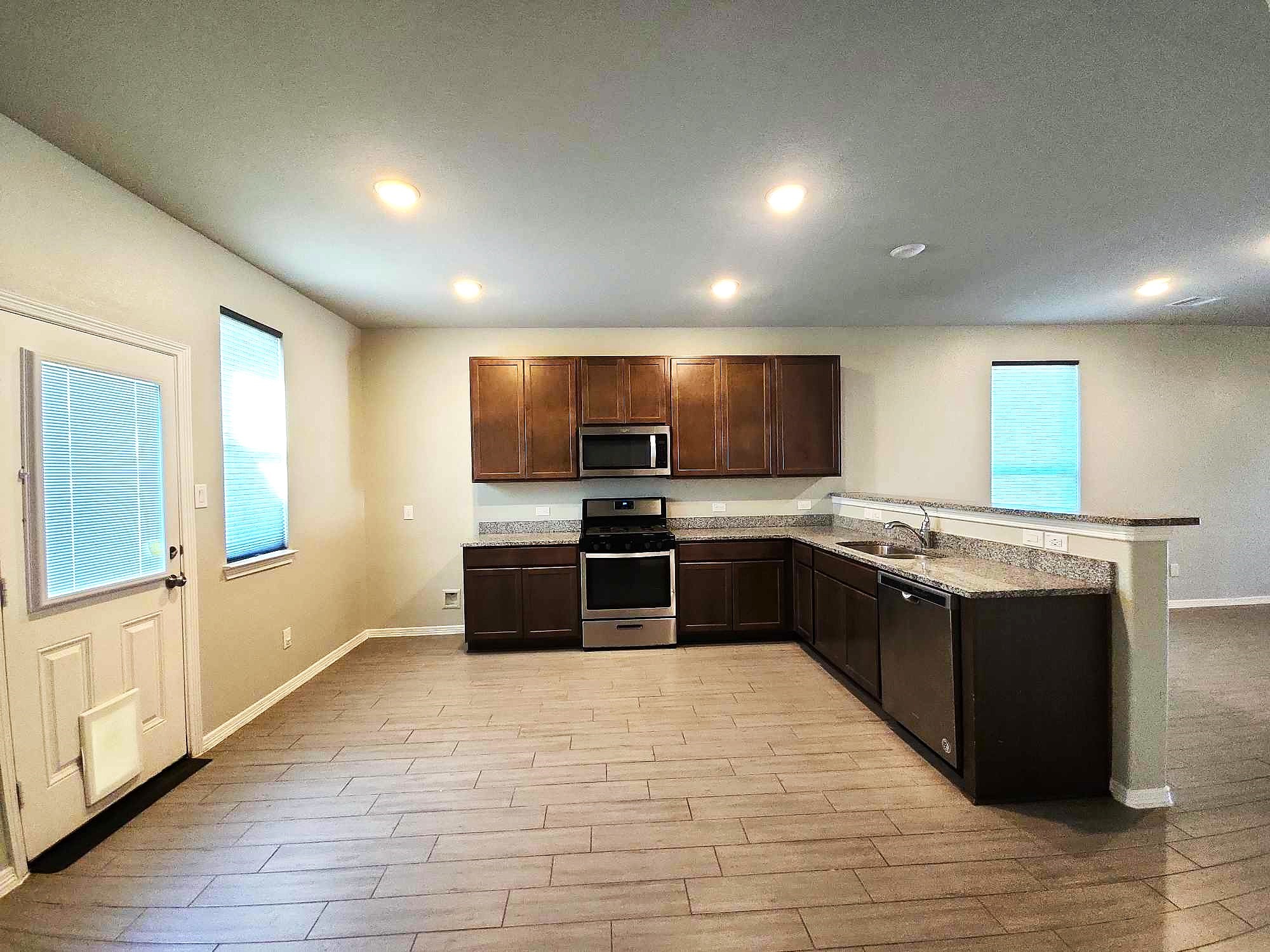 24827 Colony Meadow Trail Property Photo 6