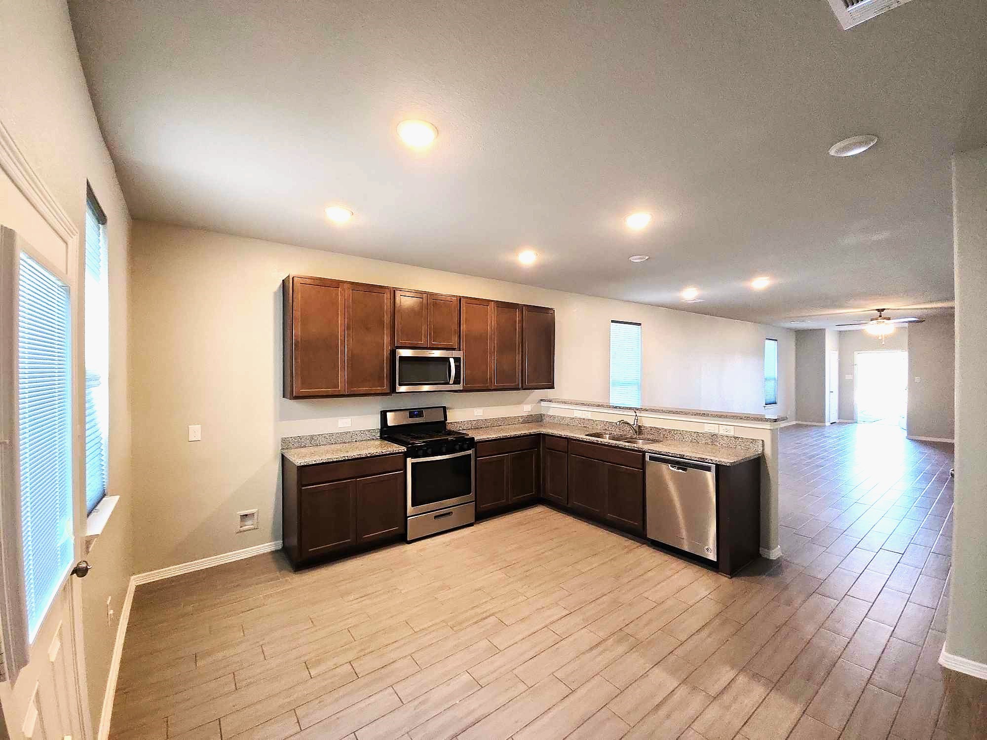 24827 Colony Meadow Trail Property Photo 7