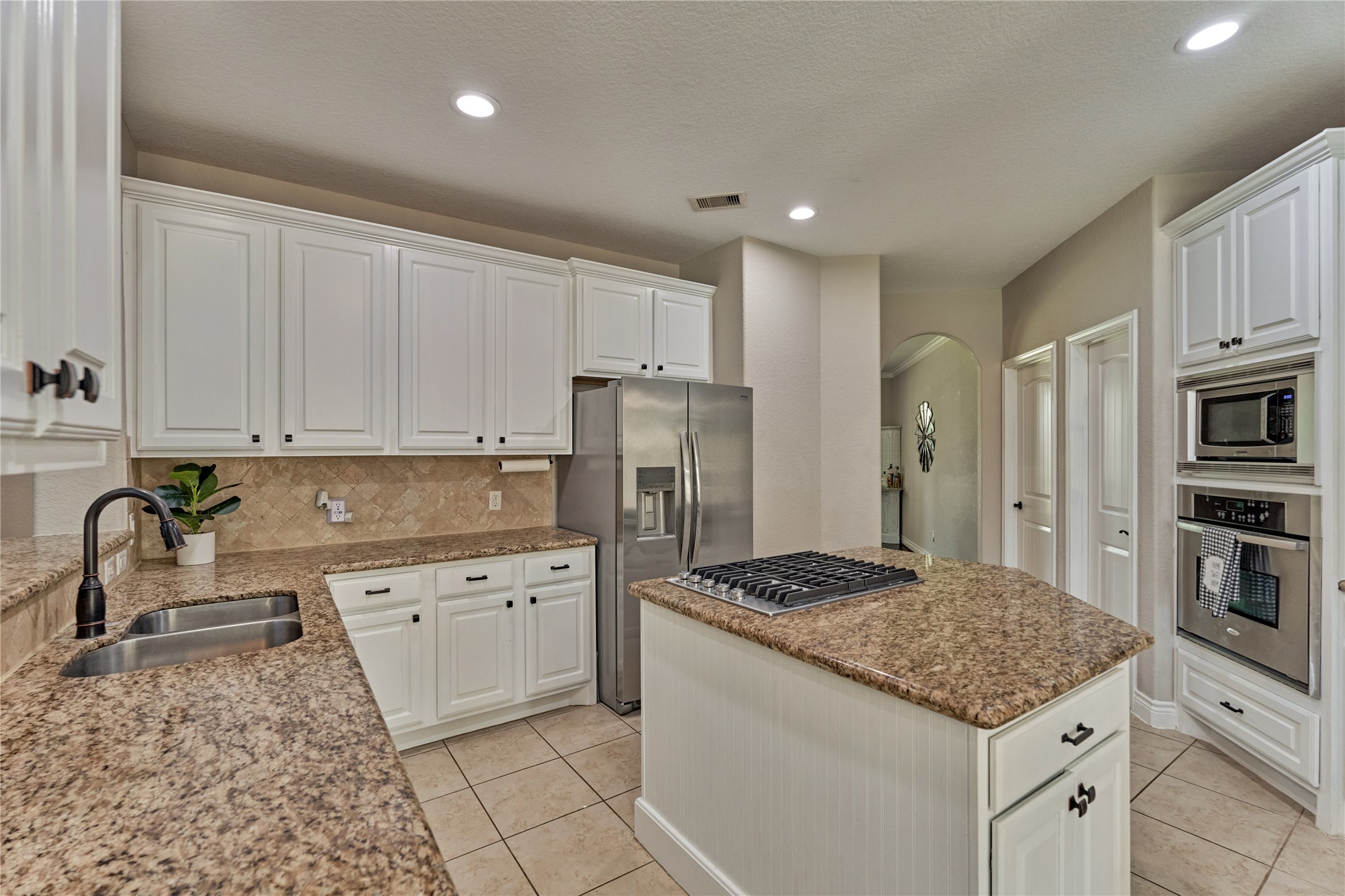40519 Manor Drive Property Photo 13