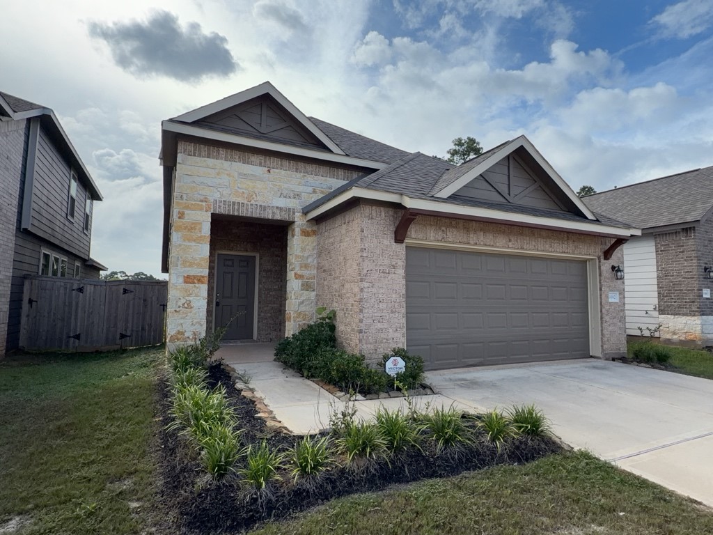 9392 Hard Rock Road Property Photo 2