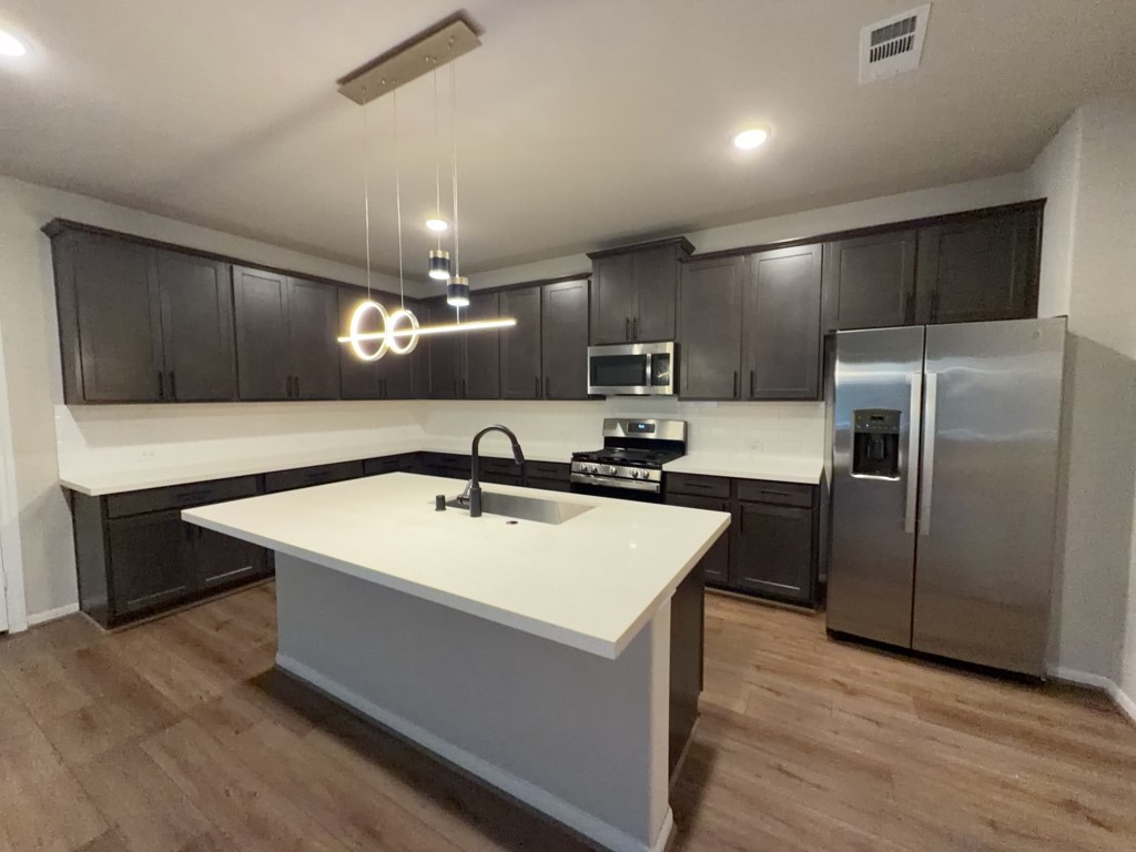 9392 Hard Rock Road Property Photo 3
