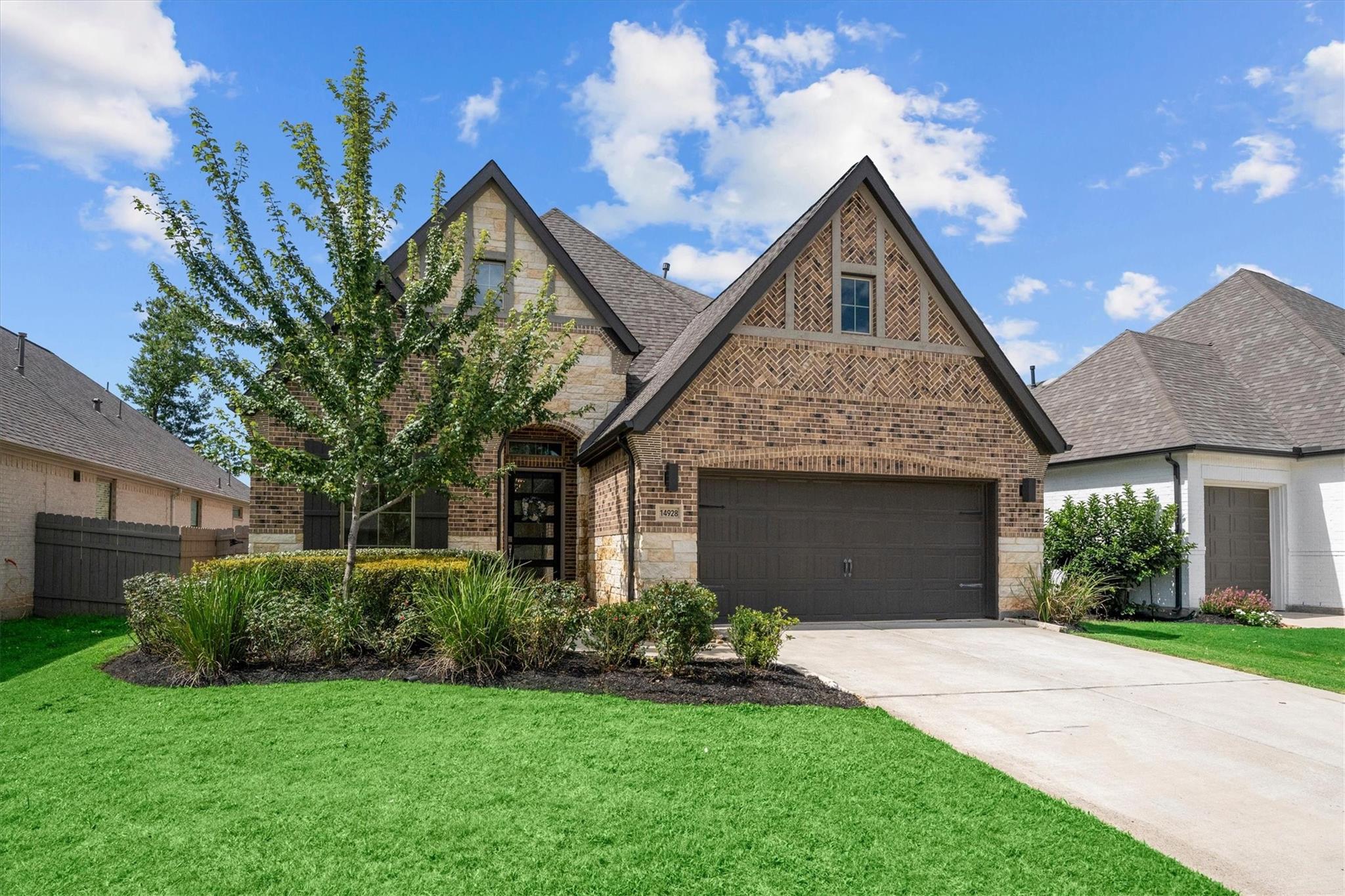 14928 Scarlet Branch Drive, Conroe Tx 77302 Property Photo 6