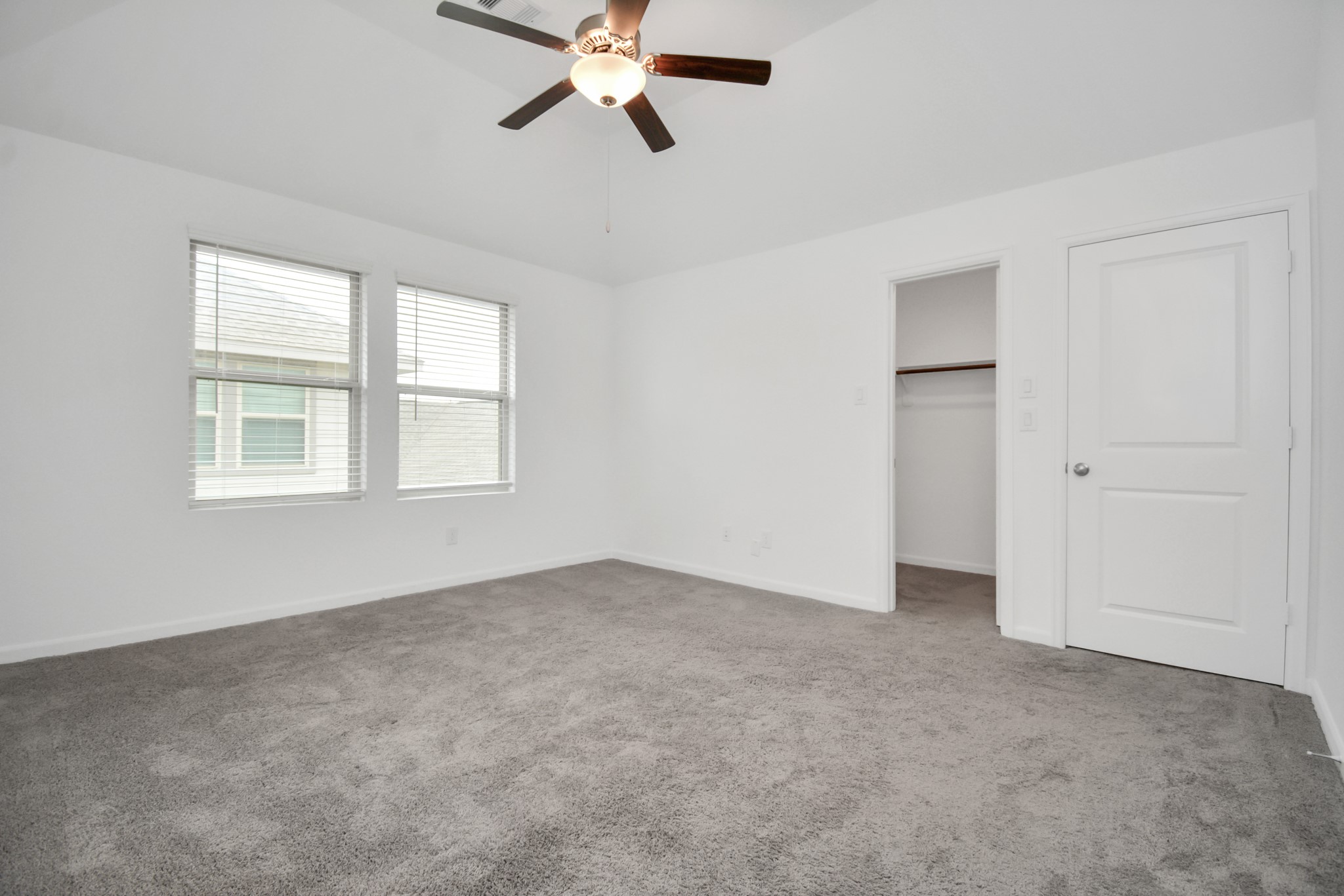 15822 Kinlough Drive Property Photo 26