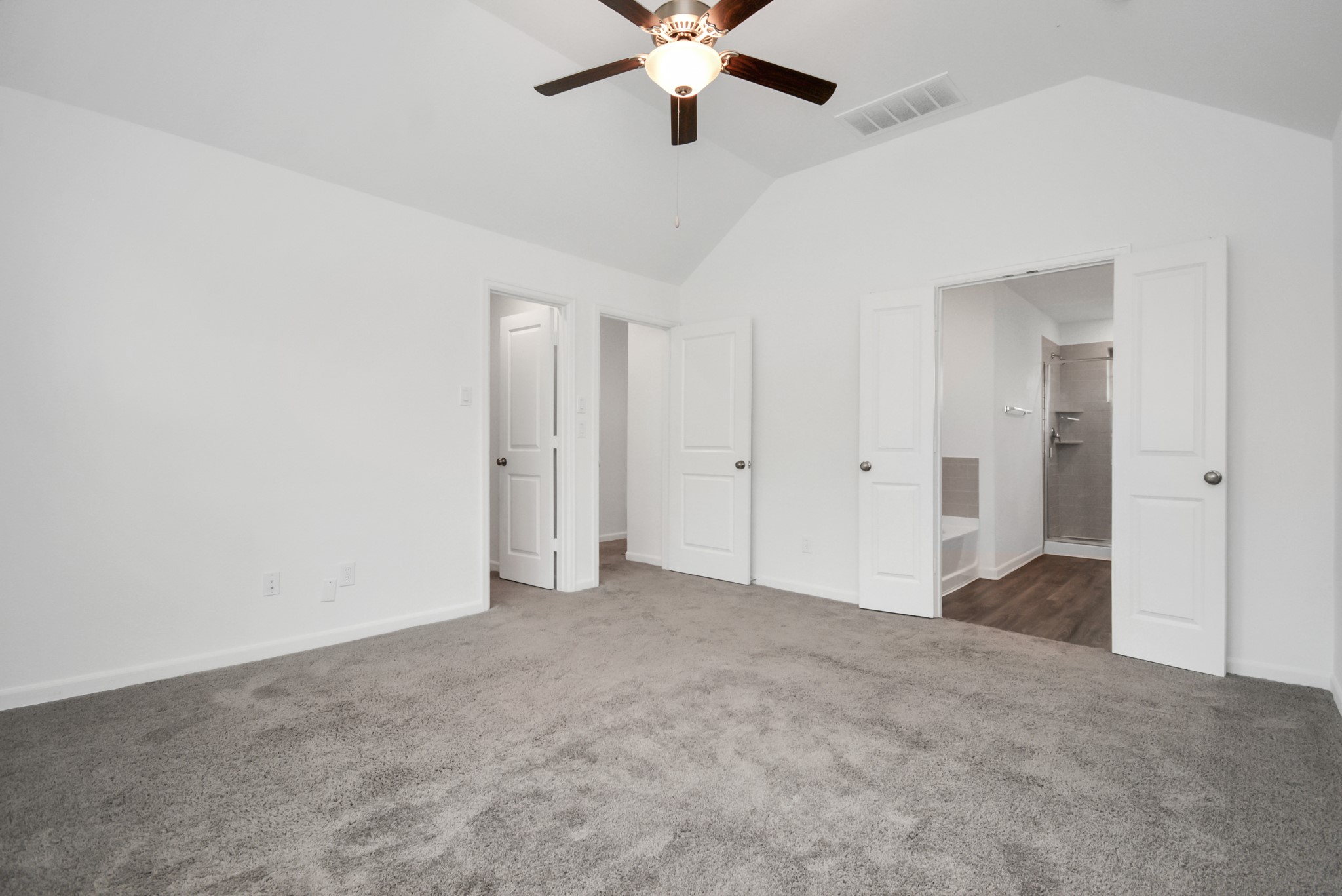 15822 Kinlough Drive Property Photo 27