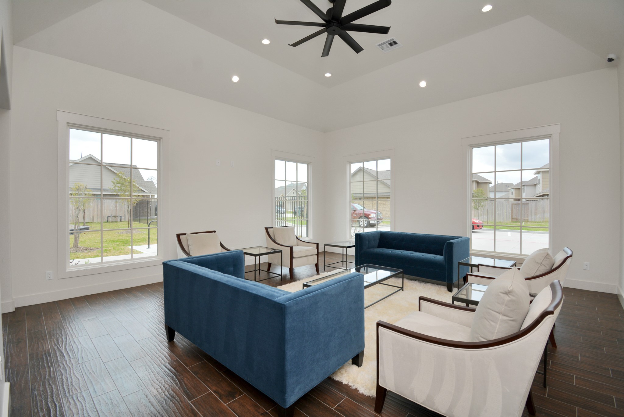 15822 Kinlough Drive Property Photo 40