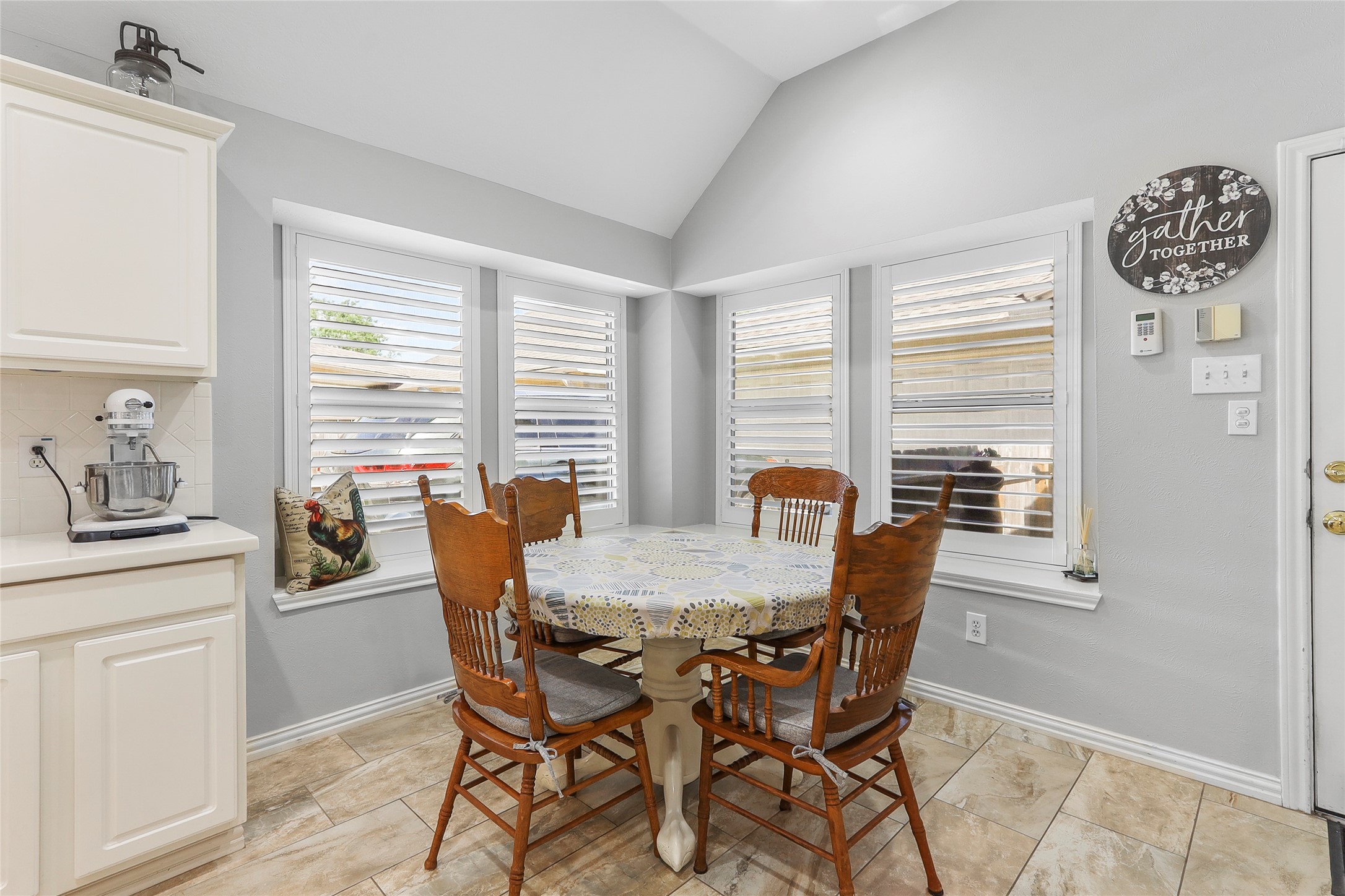 15714 Spring Trail Property Photo 11