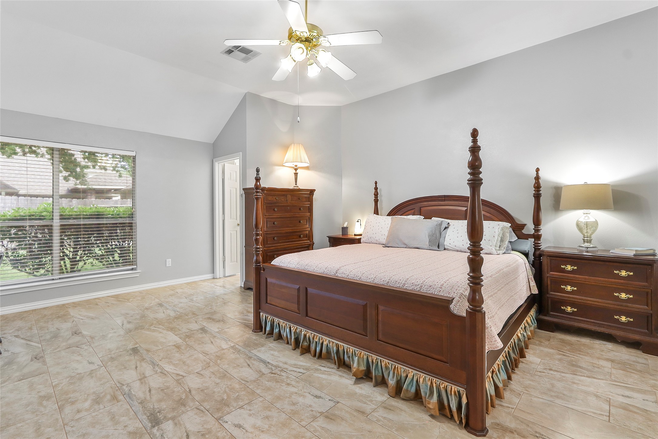 15714 Spring Trail Property Photo 18